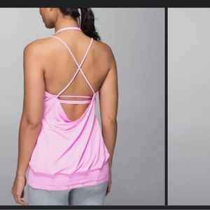 Lululemon size 8 flow and go tank never worn